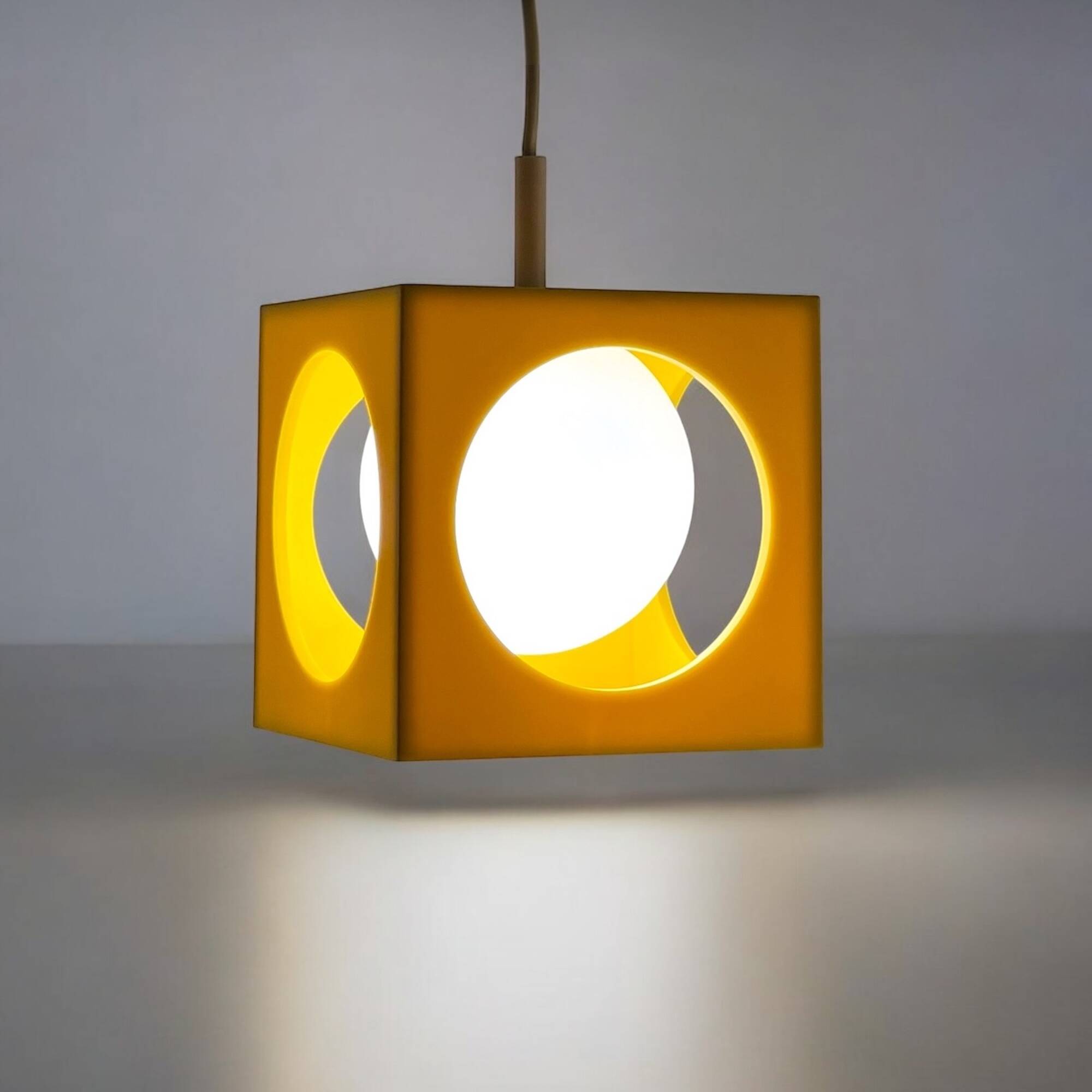 Iconic Space Age Lamp by Richard Essig - Avantgarde Design from the 1970s