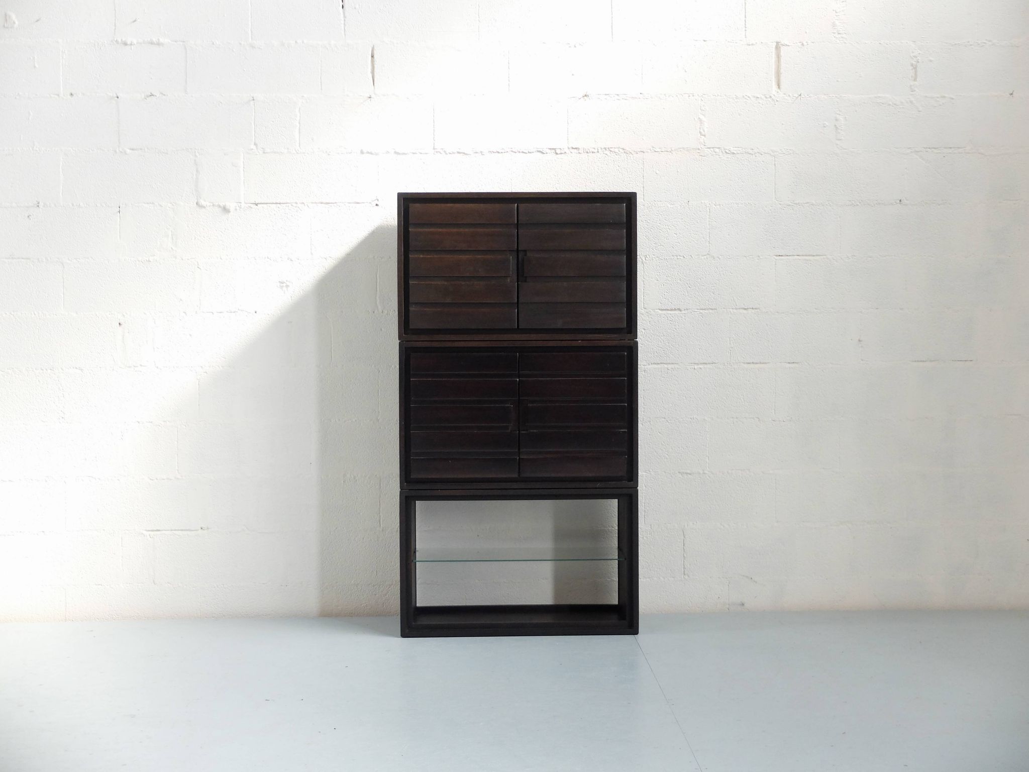 Enfilade 3 modules, bois d'iroko massif