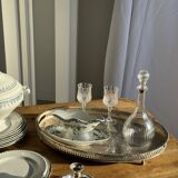 Oval Moroccan plateau engraved on a base 50x35.