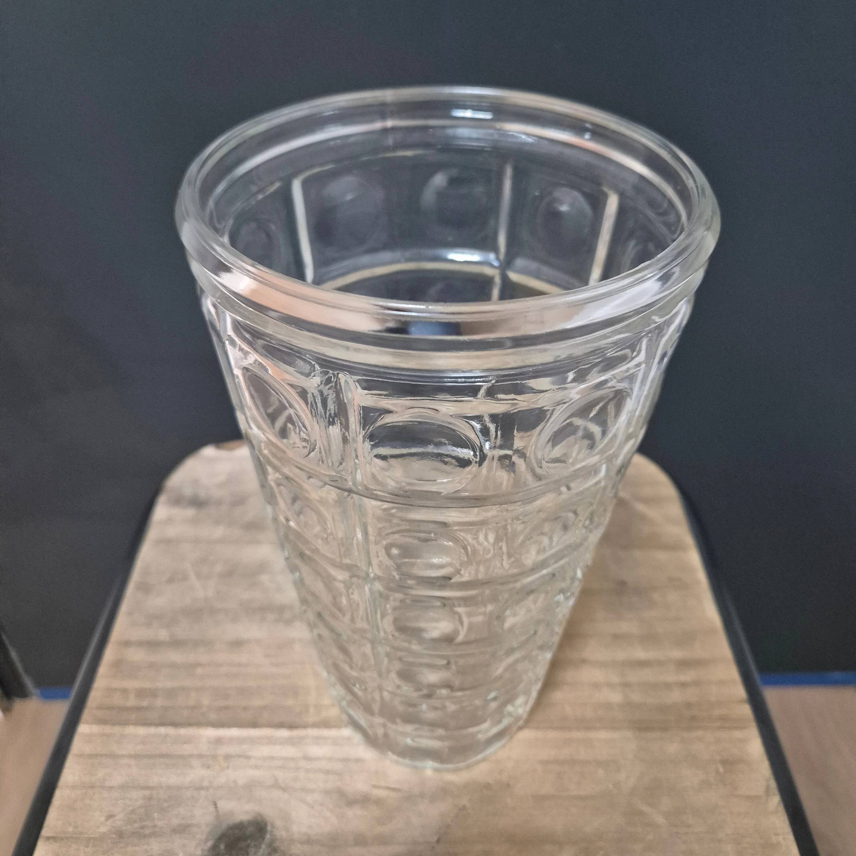 Glass vase