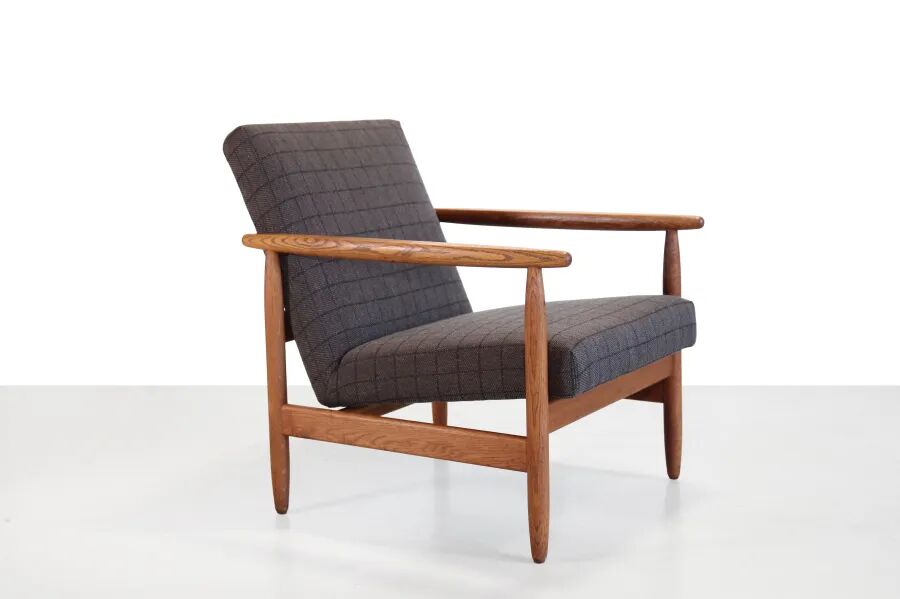 Fauteuil en chêne par Ejvind Johansson pour FDB Mobler, la chaise J65.