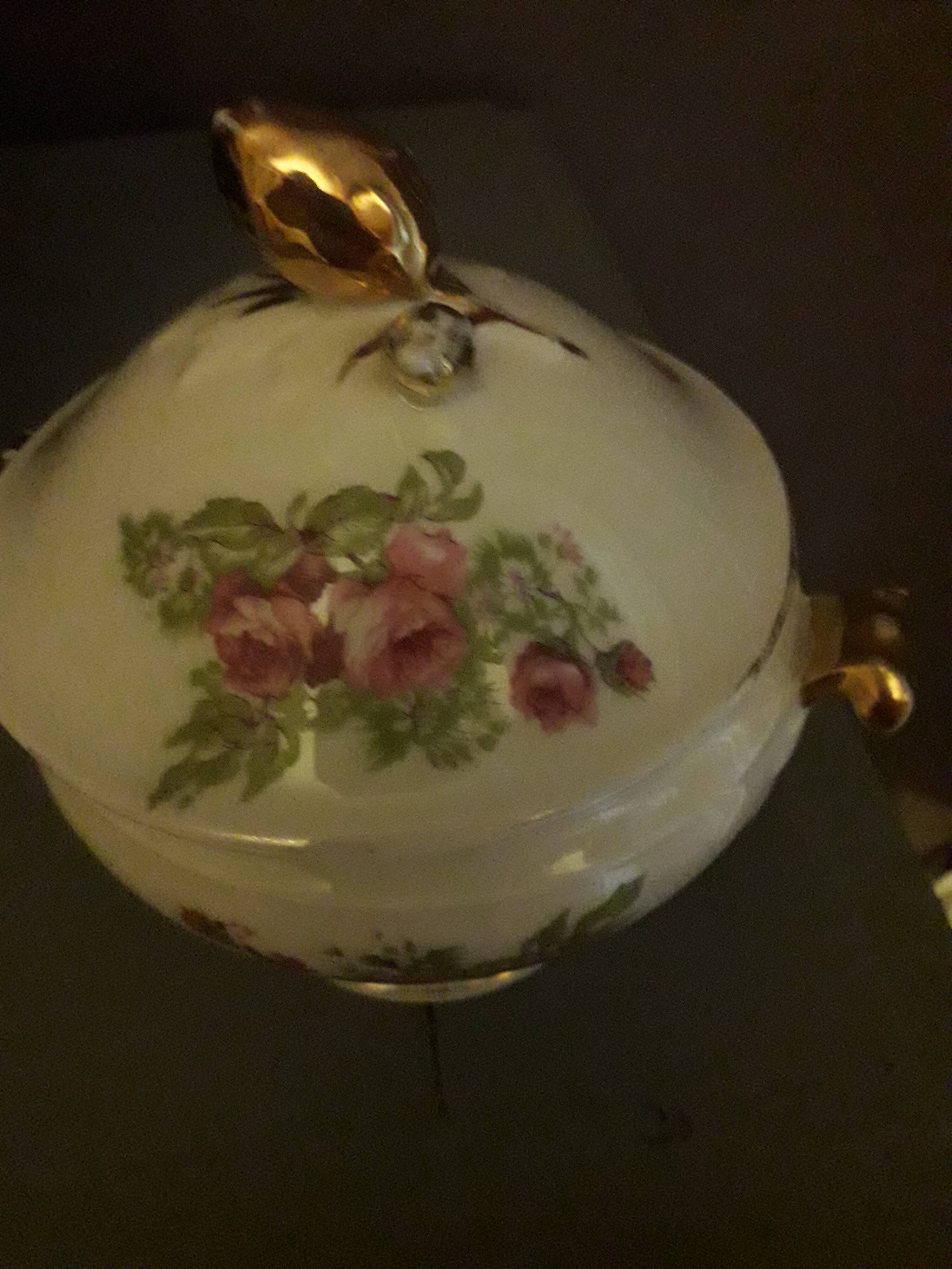Antique porcelain sweet box from Limoges - William Guérin