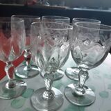 6 verres anciens graves