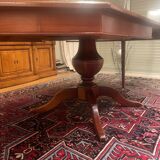 Solid wood table - classic style - very good condition