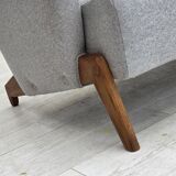 Design danois par Arne Hovmand-Olsen, canapé 3 places modèle 490, refait à neuf.