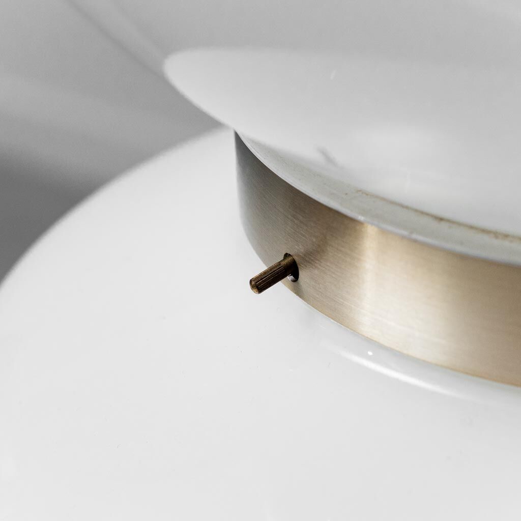 Lampe de table produite par Stilux Milano dans les années 60