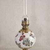 Earthenware oil lamp