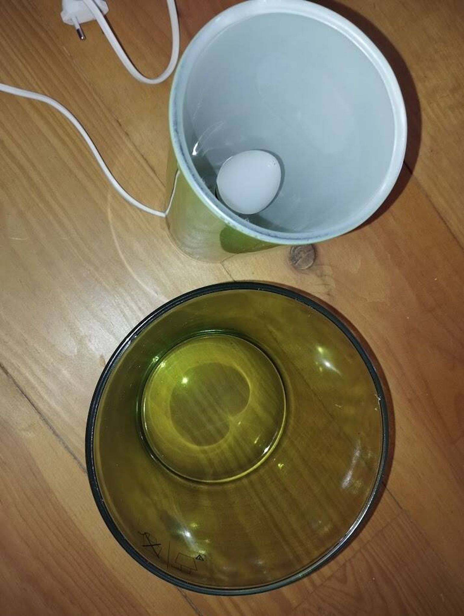 IKEA GAVIK Lamp – Apple Green – Scandinavian Design