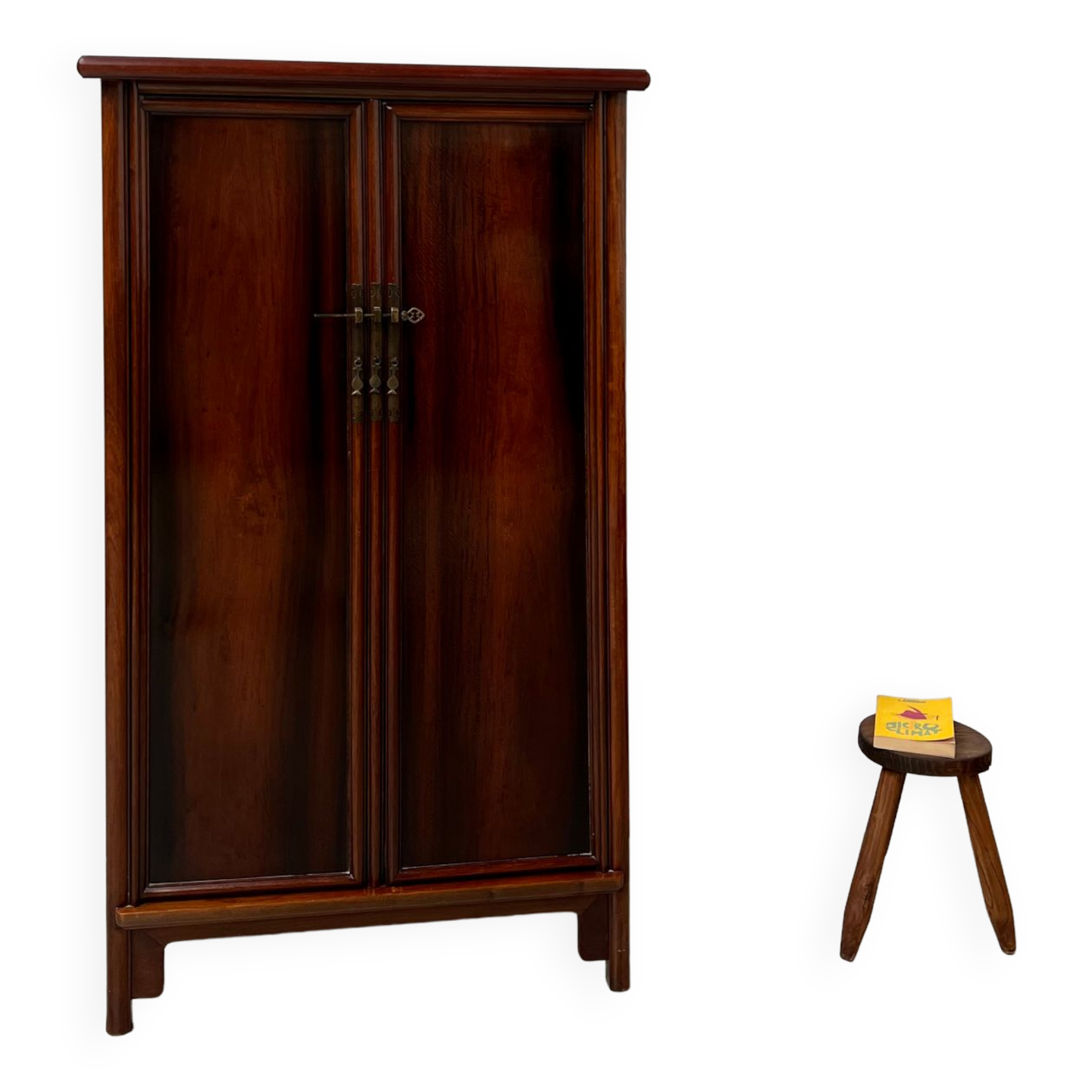 Chinese trapezoidal roller cabinet, made of rosewood.