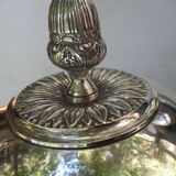 Paire de cloches de service argentée Louis XVI