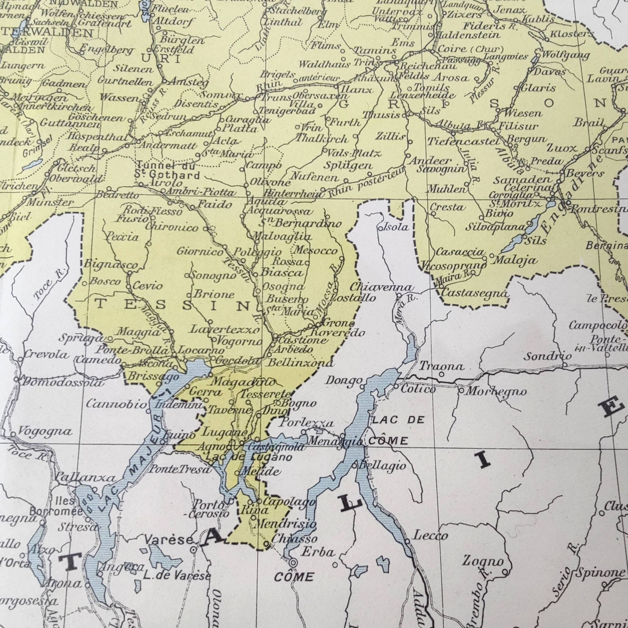 Vintage map of Switzerland in colour 43x43cm from 1950.