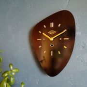 Horloge formica vintage pendule murale silencieuse asymétrique "Lutecia noir"