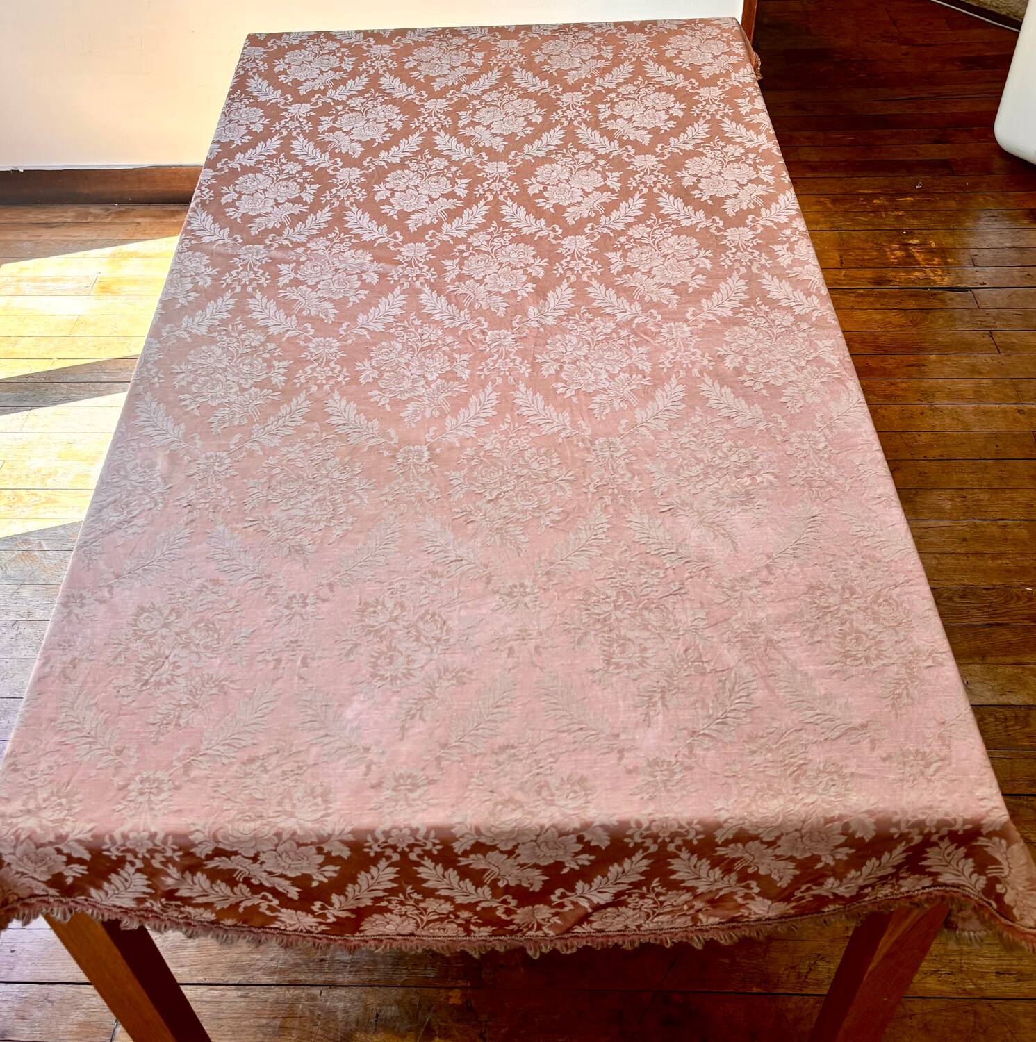 Nappe en soie damasse 19th