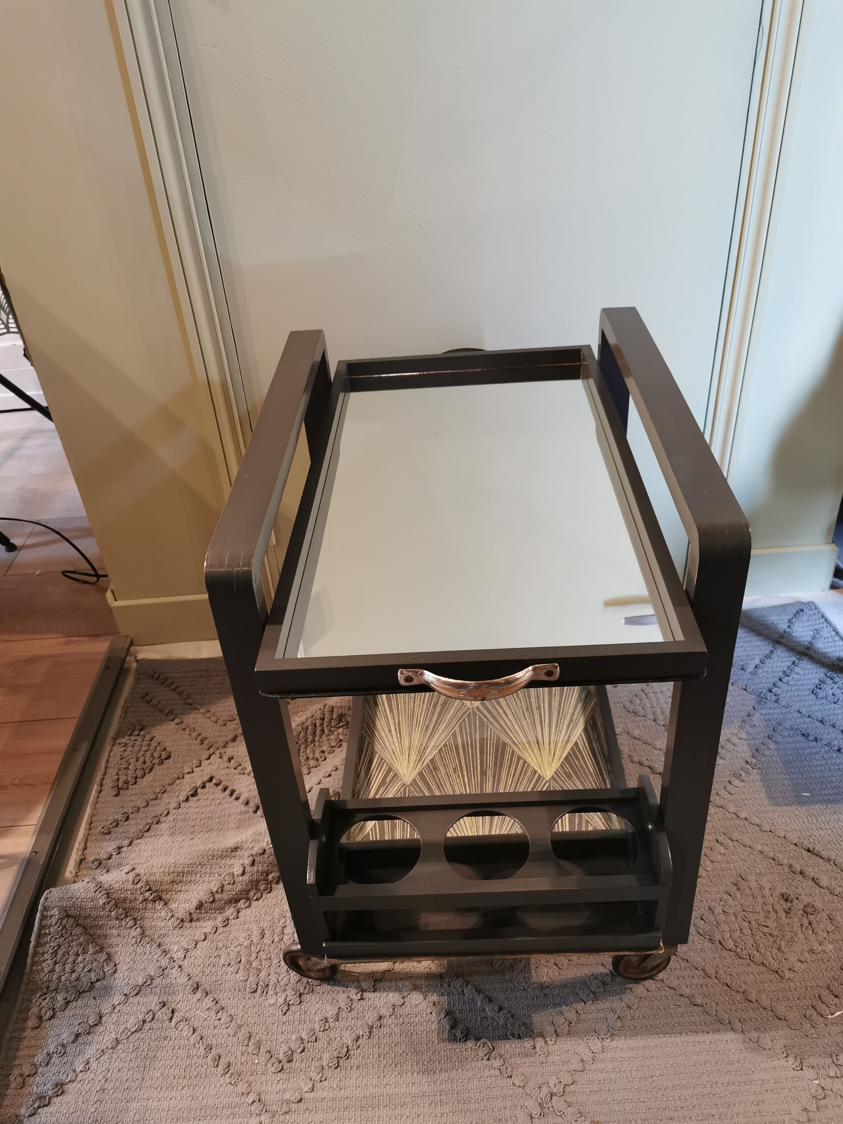 Art Deco rolling service revamped