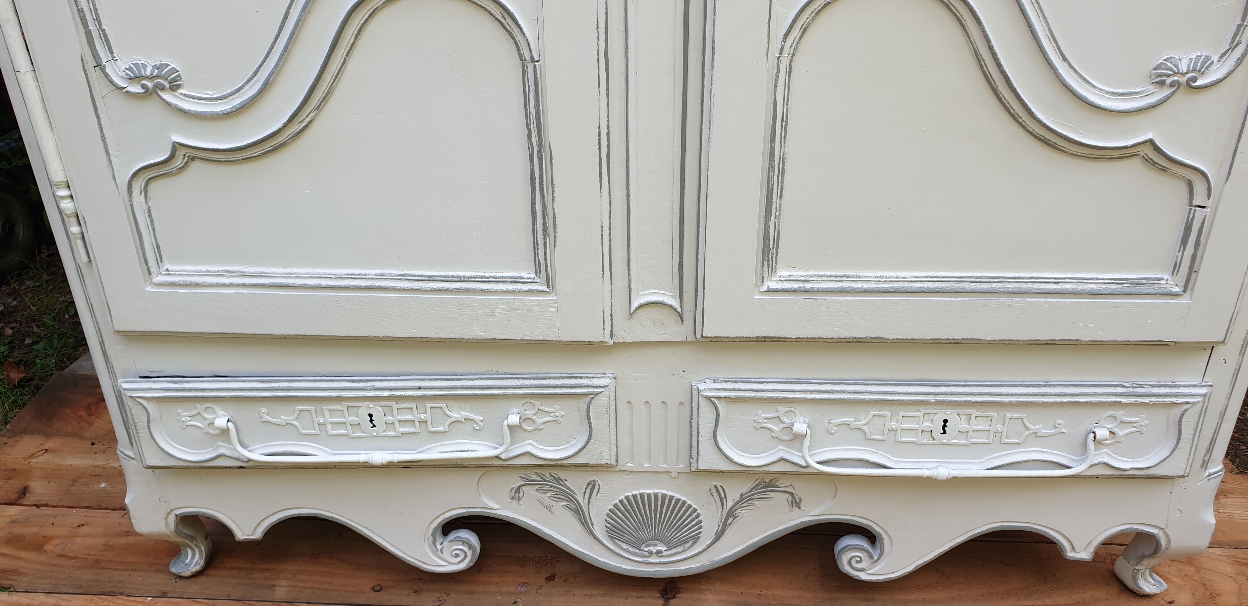 Skated Norman wardrobe