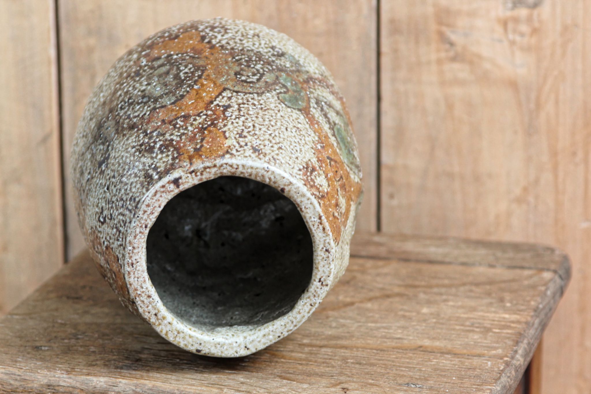 Saltstone vase, Plomelin