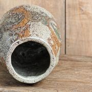Saltstone vase, Plomelin
