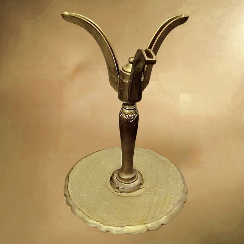 Small Florentine side table with painted top – Italy, mid-century