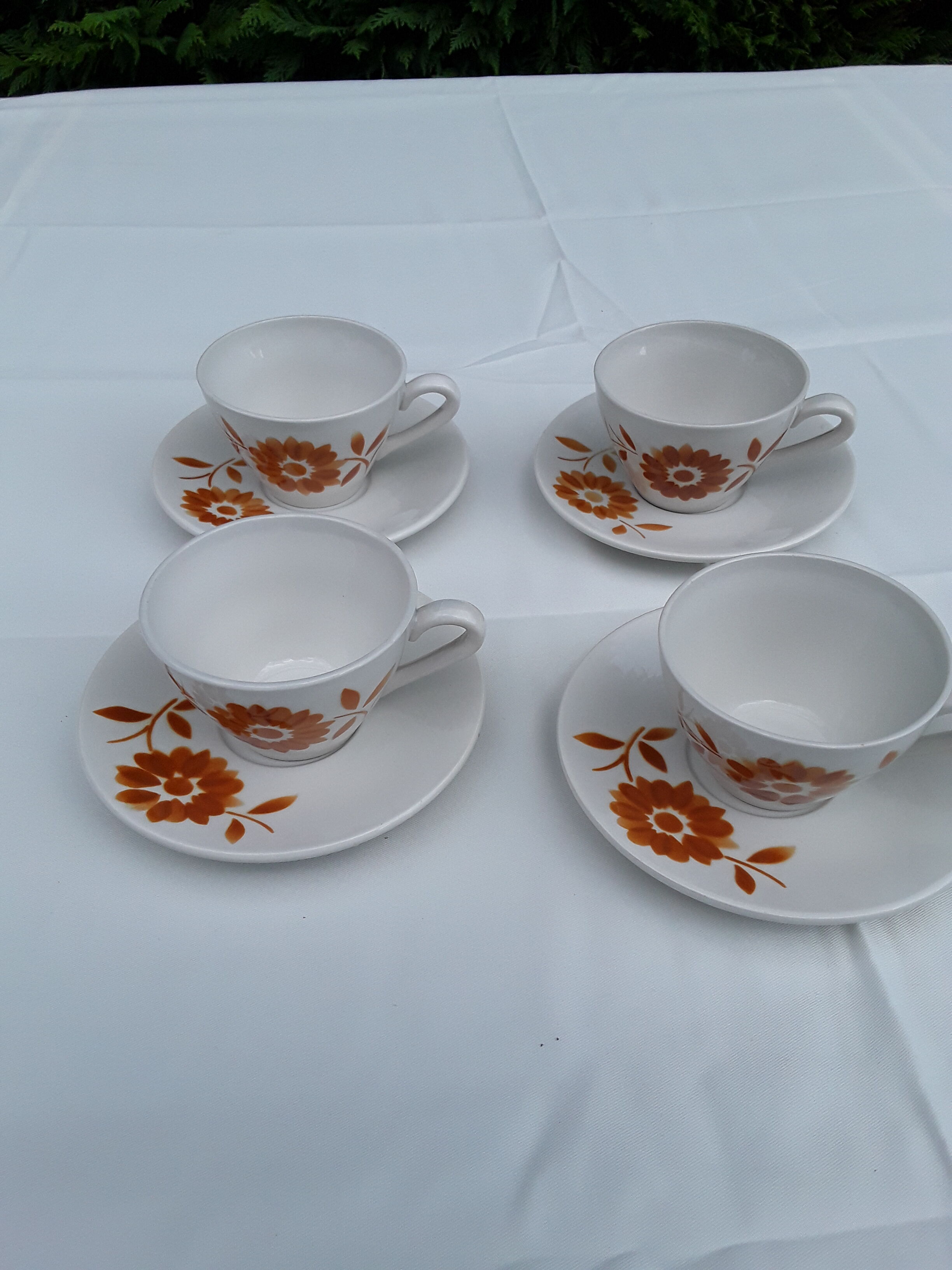 4 tea cups antique earthenware