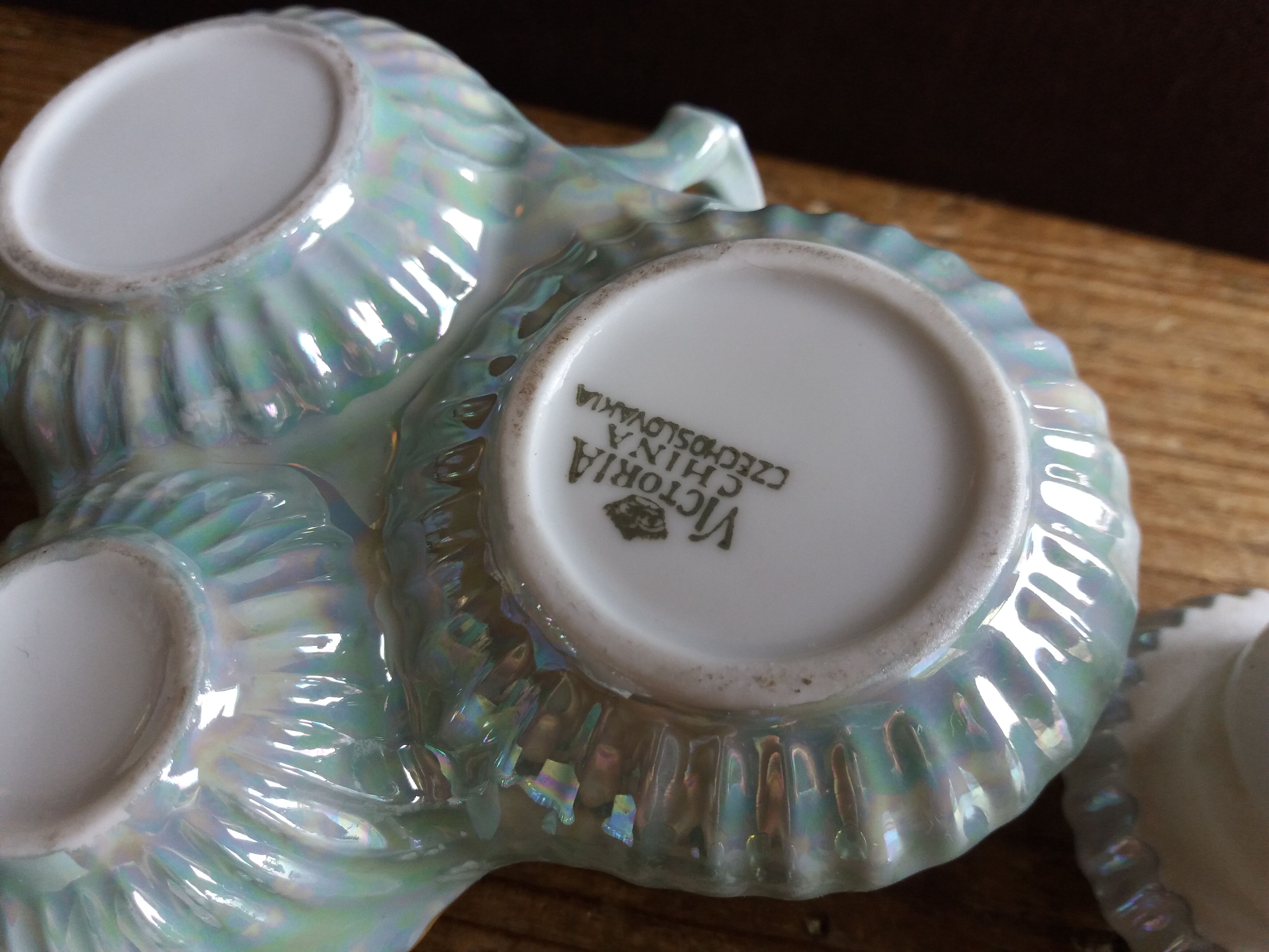 Mustard pepper shaker Victoria China iridescent porcelain