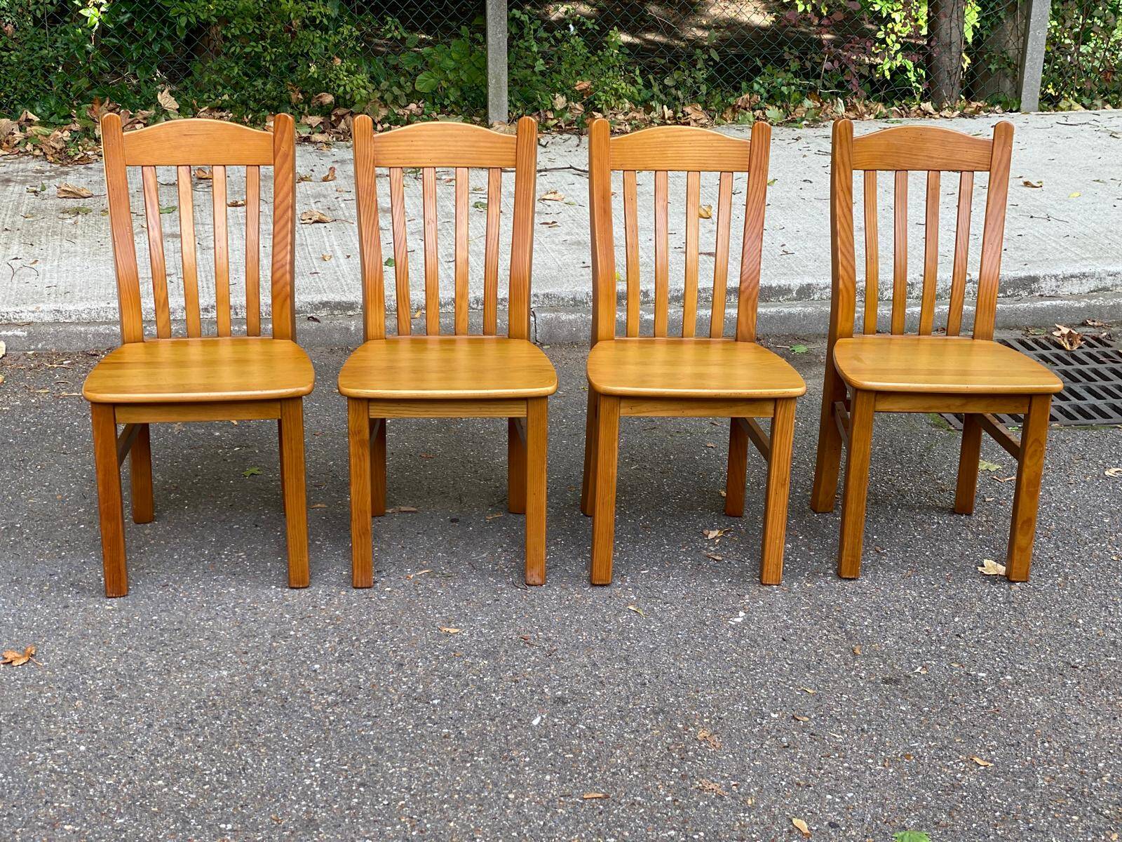 4 Scandinavian solid wood chairs 1970