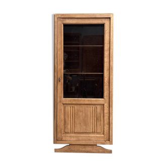 Small Parisian Art Deco showcase