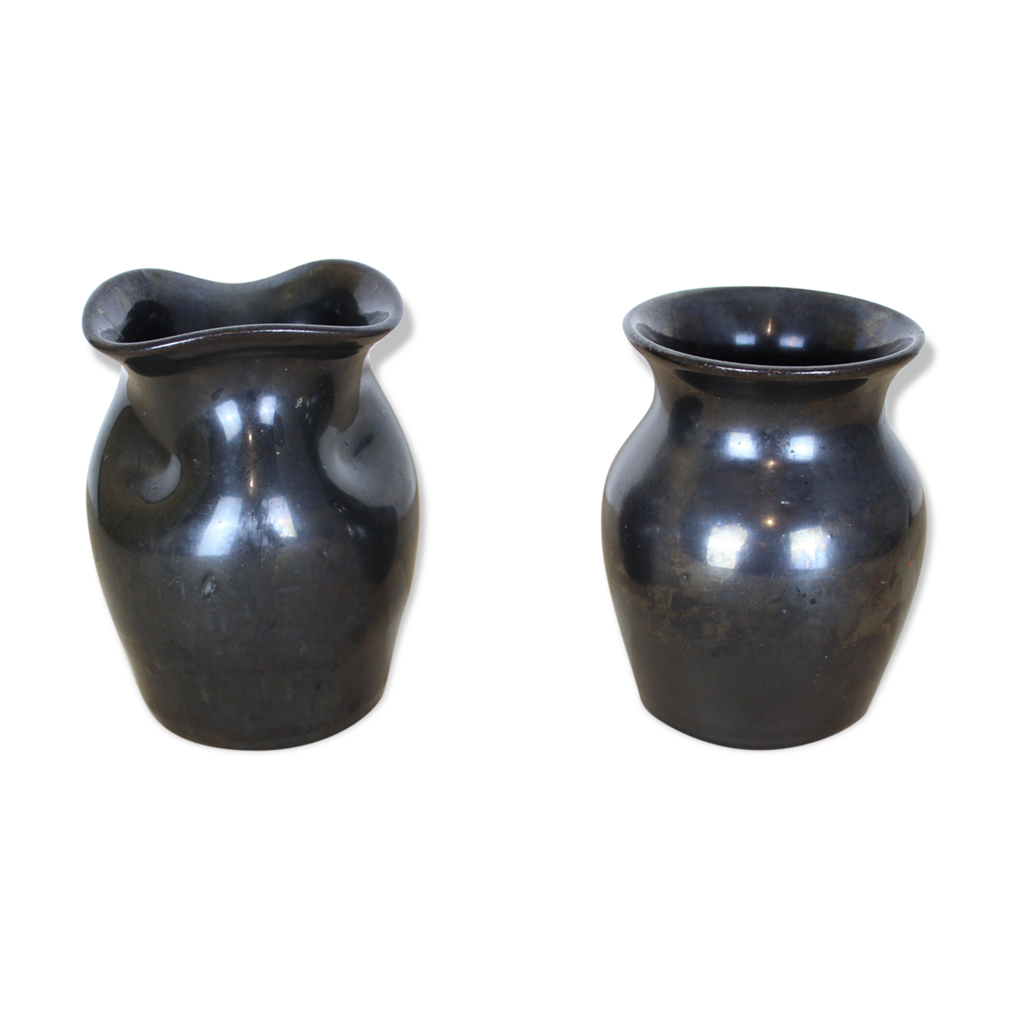 Paire de vases en céramique noire, Gwenn Pottery