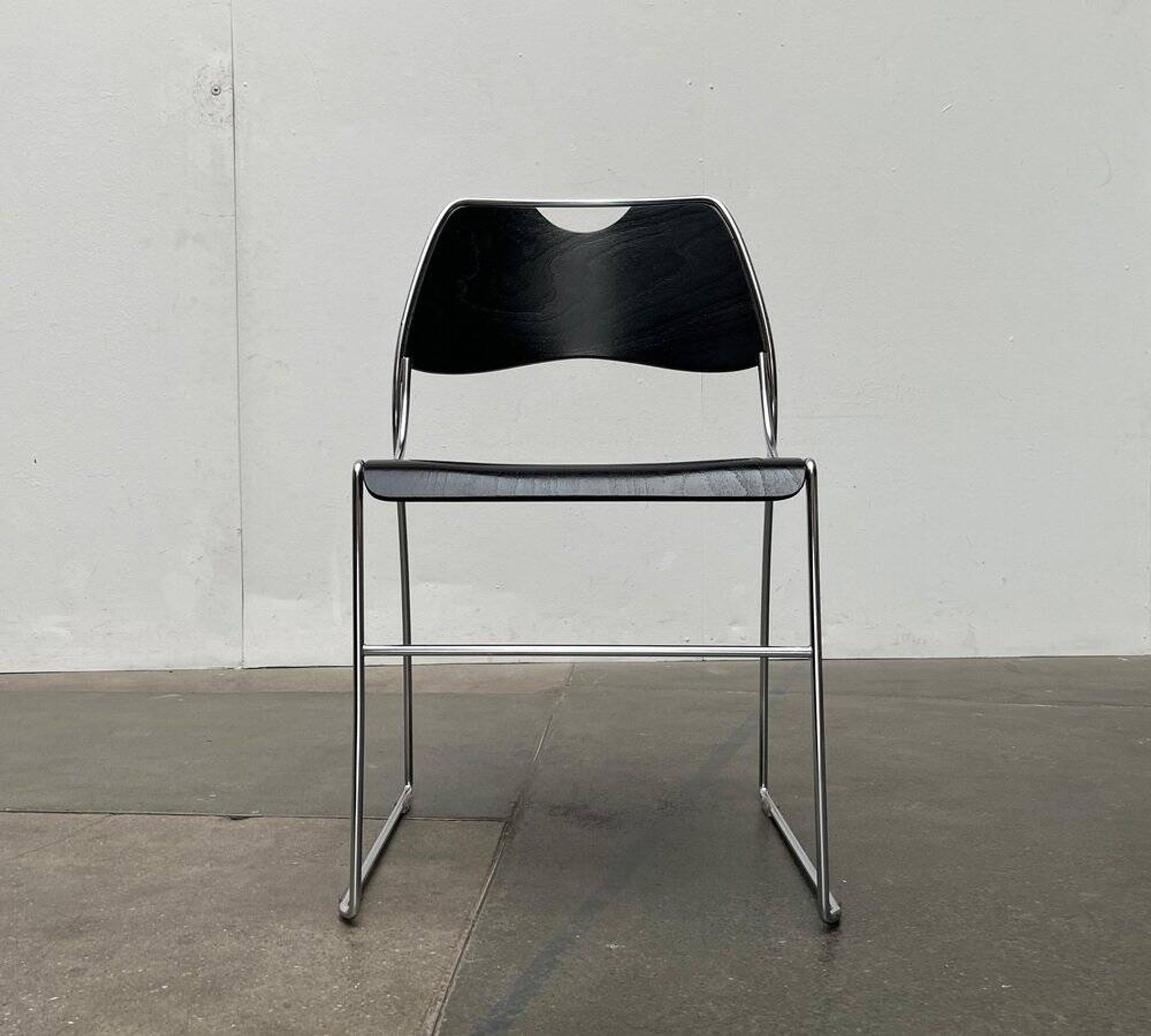 Set of minimalist postmodern stackable chairs, 1980s.