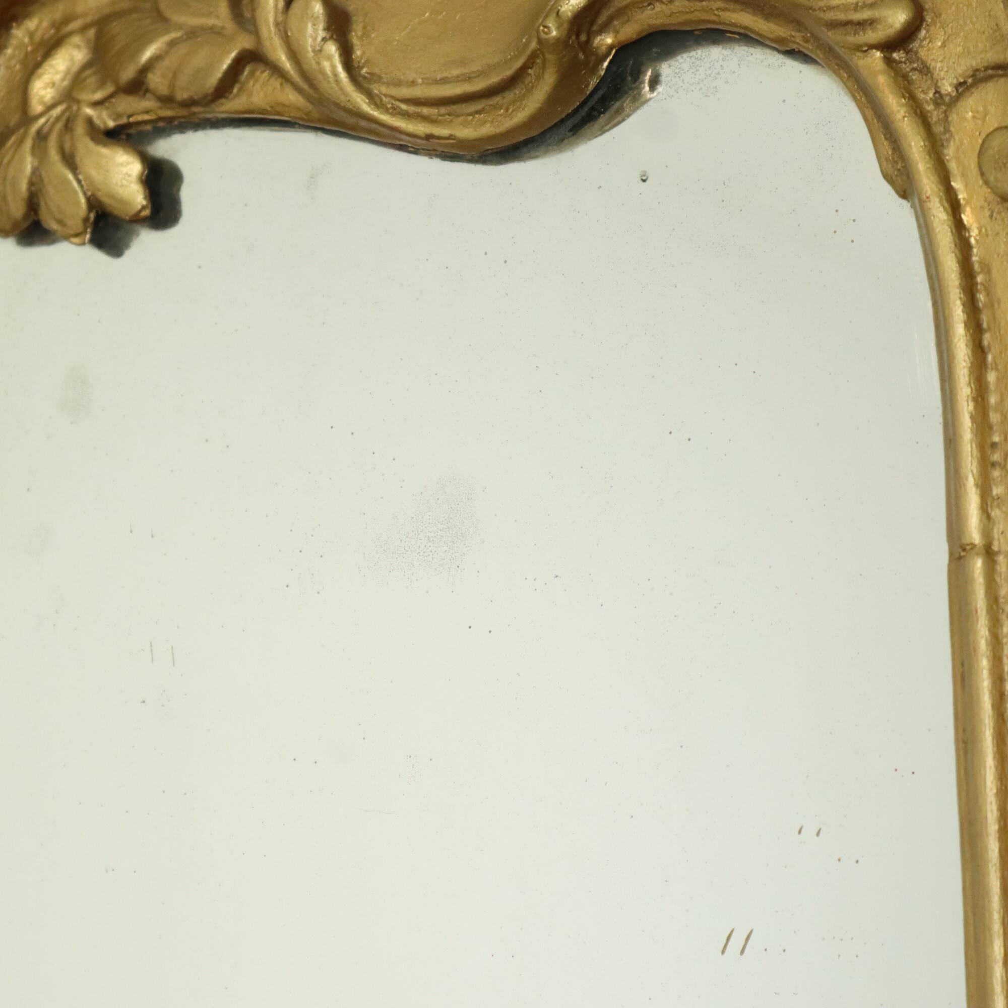Miroir ancien français doré de style baroque du XIXe siècle 148 cm