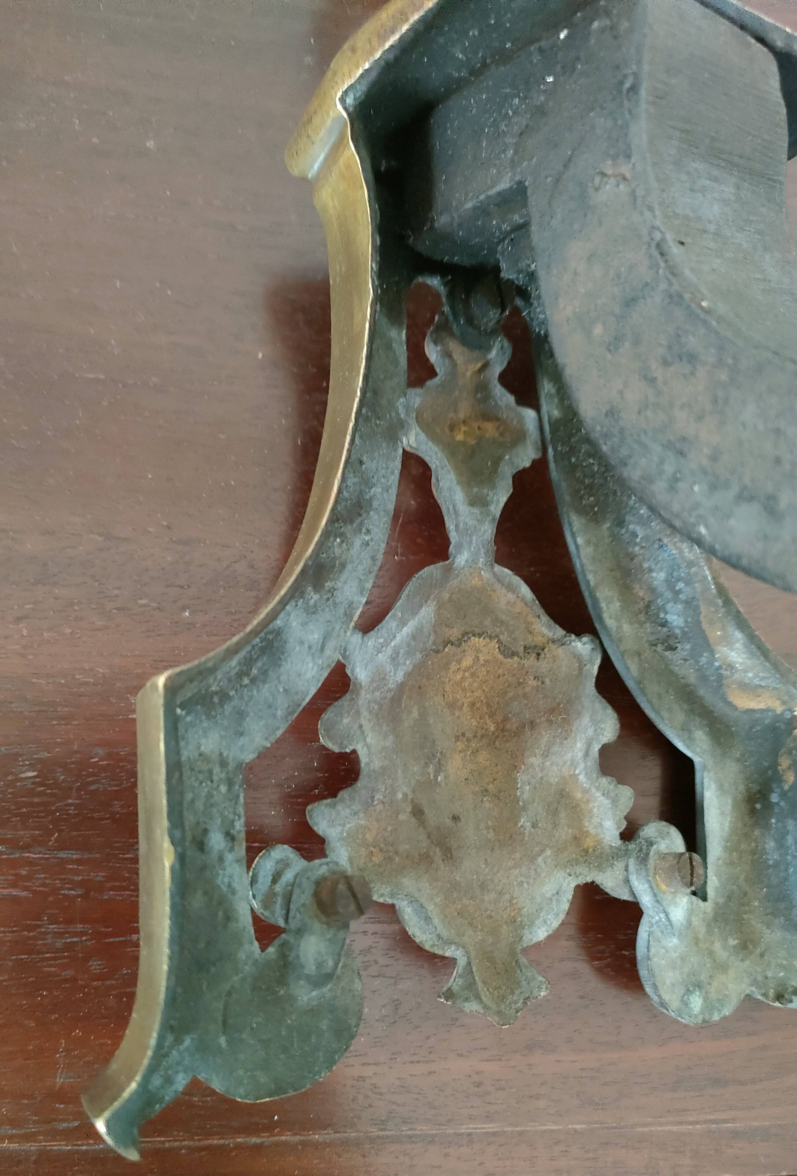 Pair of Louis-Philippe andirons with Caryatids - Bronze, cast iron - 19th century