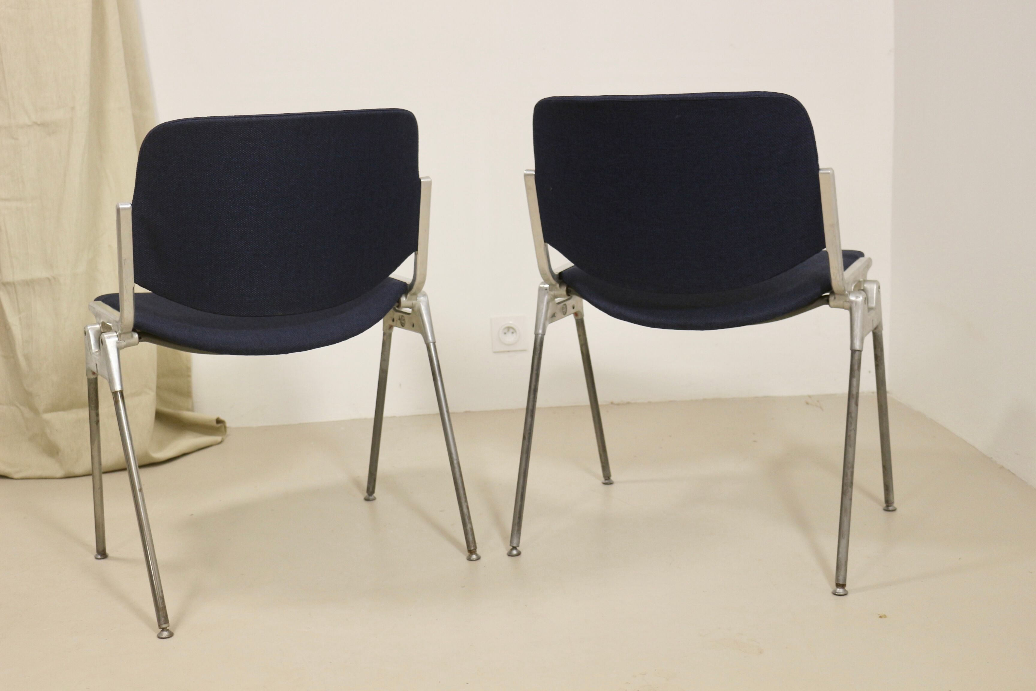 Pair of 2 vintage chairs DSC 106 by Giancarlo Piretti for Anonima Casteli 1965.Ref : Cat