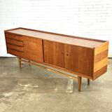 Buffet vintage du milieu du siècle