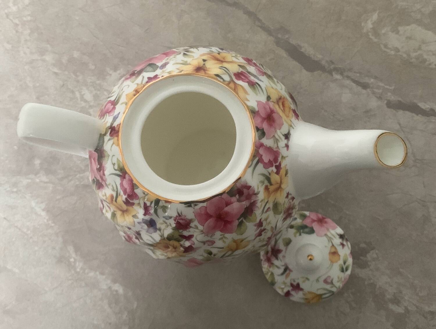 Windsor Fine Bone China English Teapot – Floral decoration & gilding – Vi