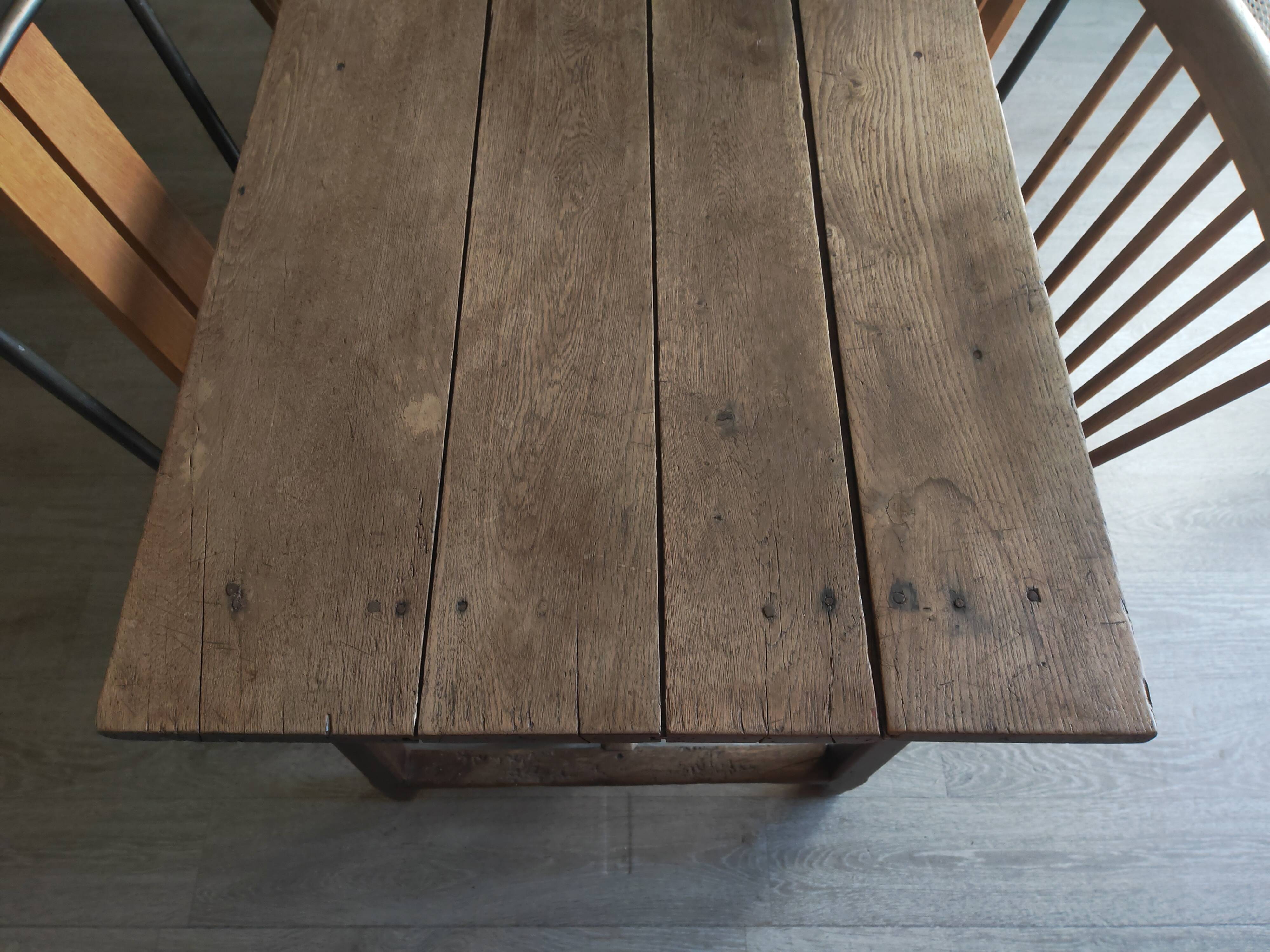 Farm table