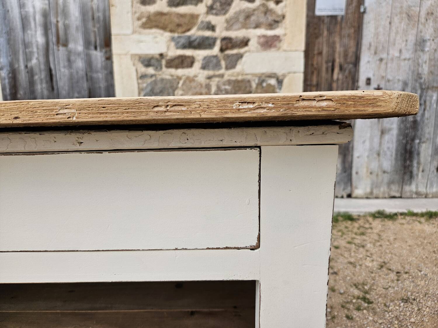 Trade furniture counter