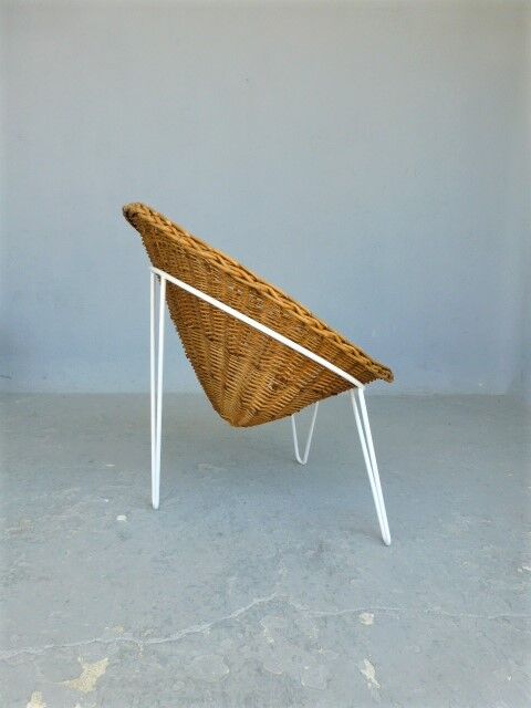 VINTAGE SALON IN RATTAN AND METAL. 1960