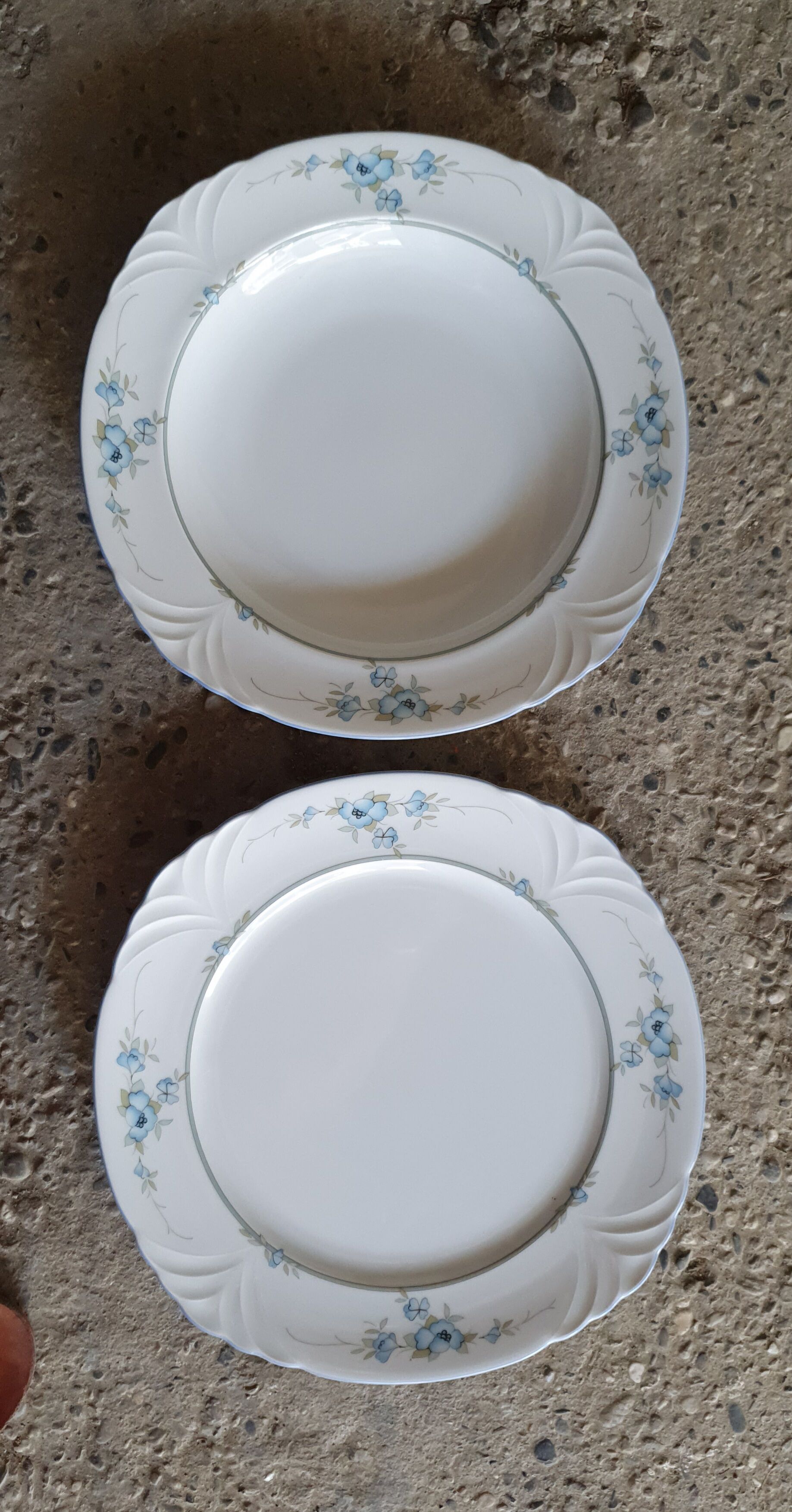 Porcelain dishes bavaria