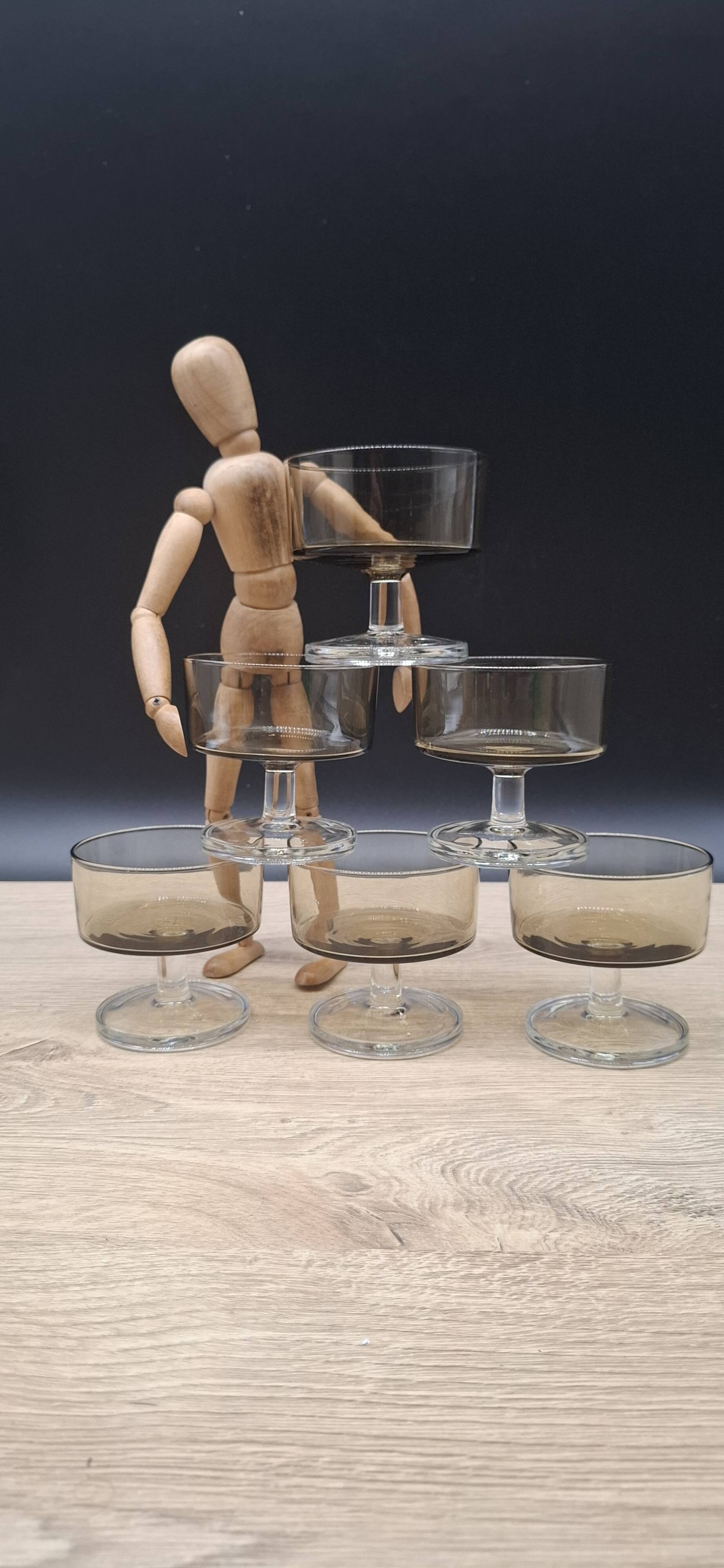 Set of 6 Cavalier Sweden Luminarc smoked champagne glasses