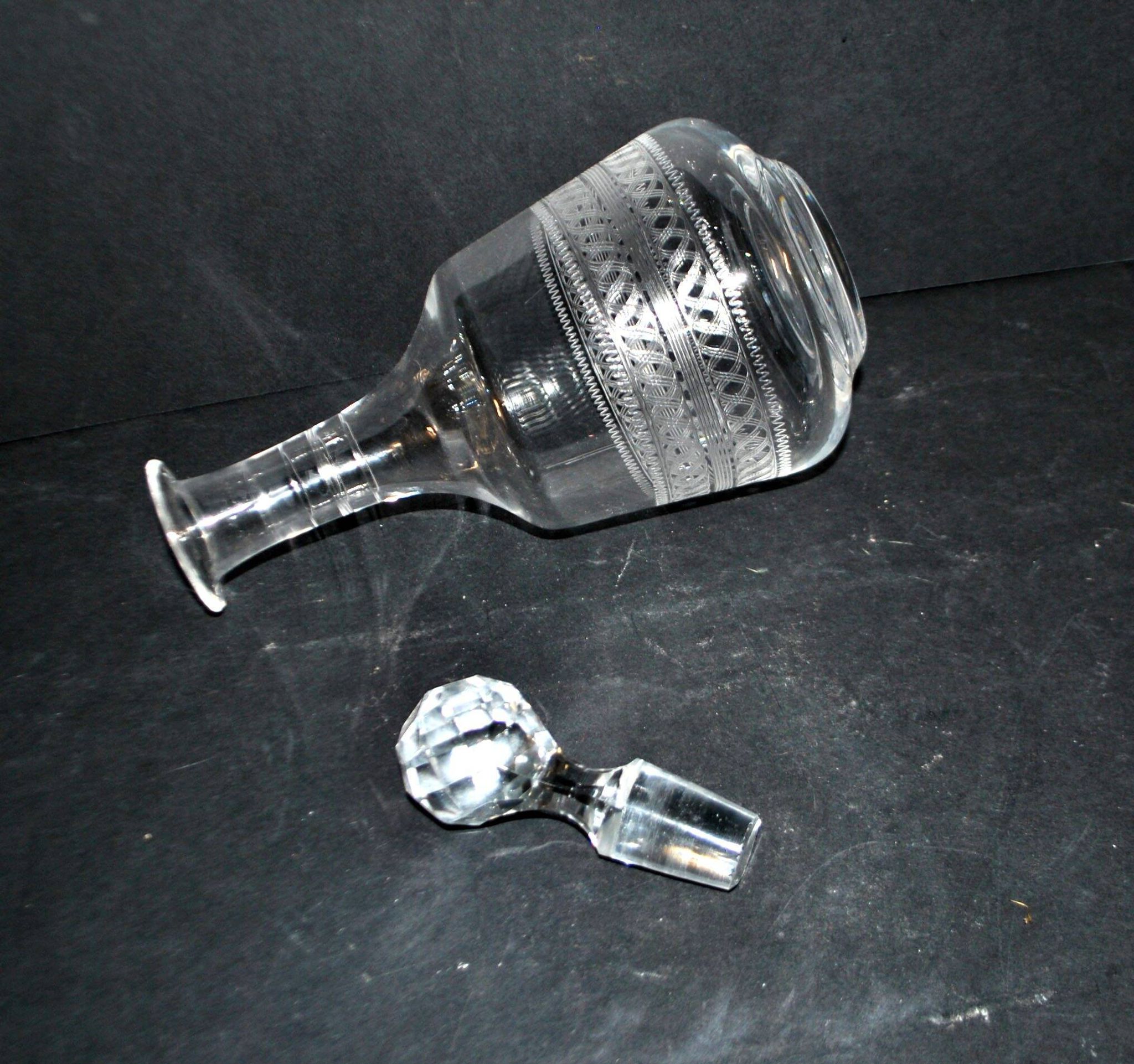 Baccarat carafe orange blossom water in crystal with guilloché decoration 1900