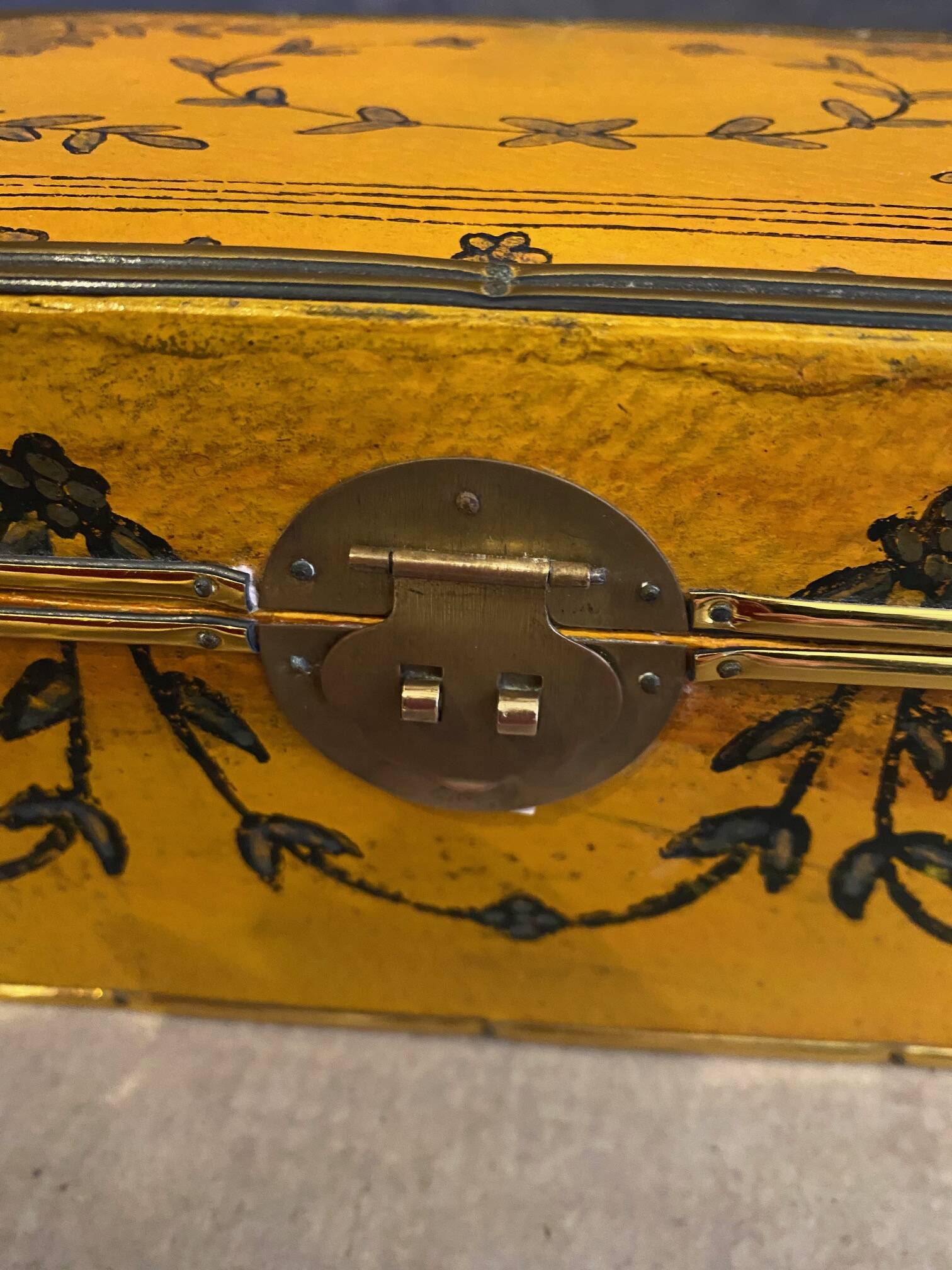 Chinese leather box with floral decor