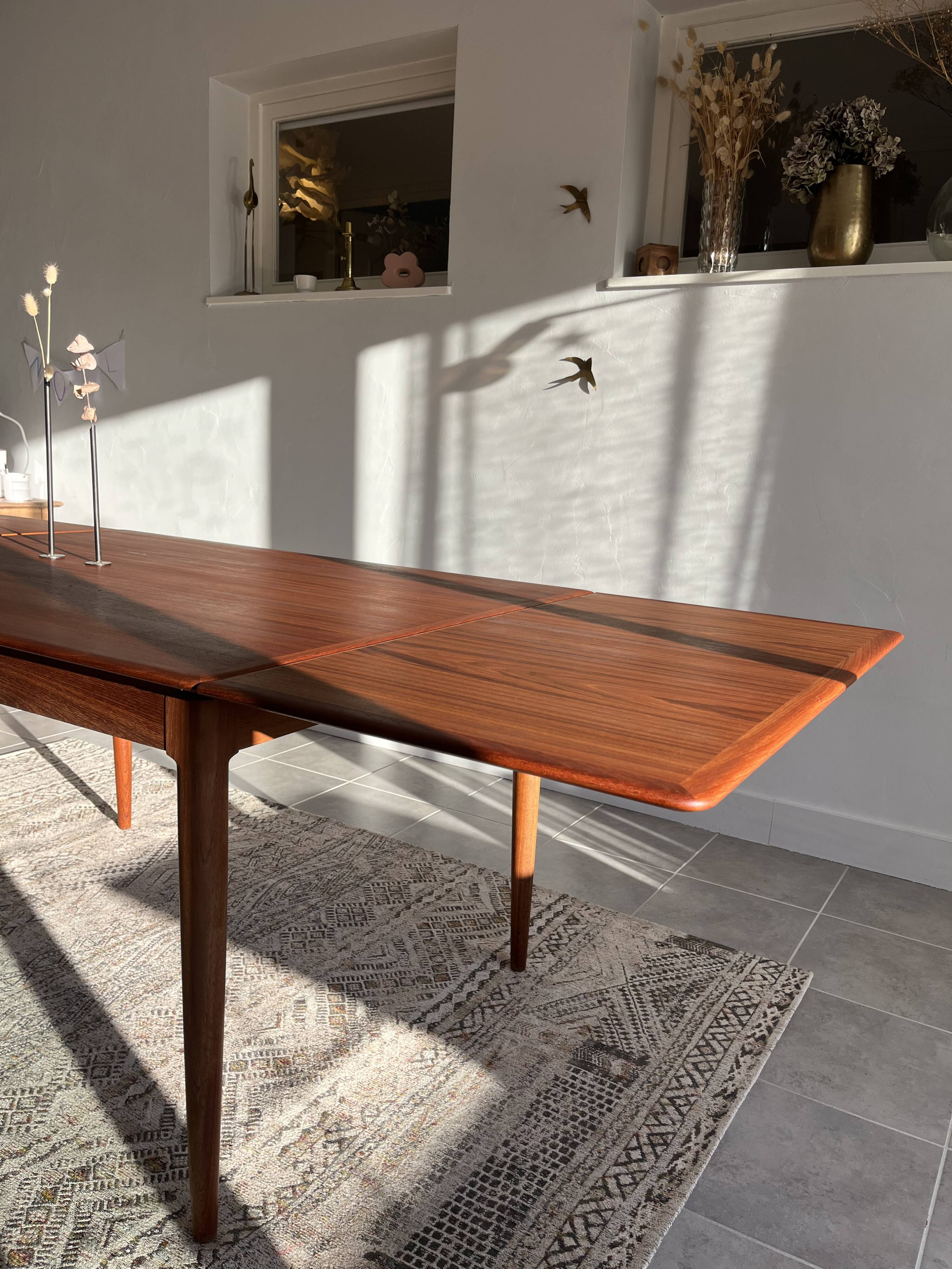 Danish extendable table Skovmand & Andersen