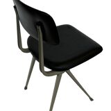 Friso Kramer Result Ahrend chair by Ahrend de Cirkel Dutch Design