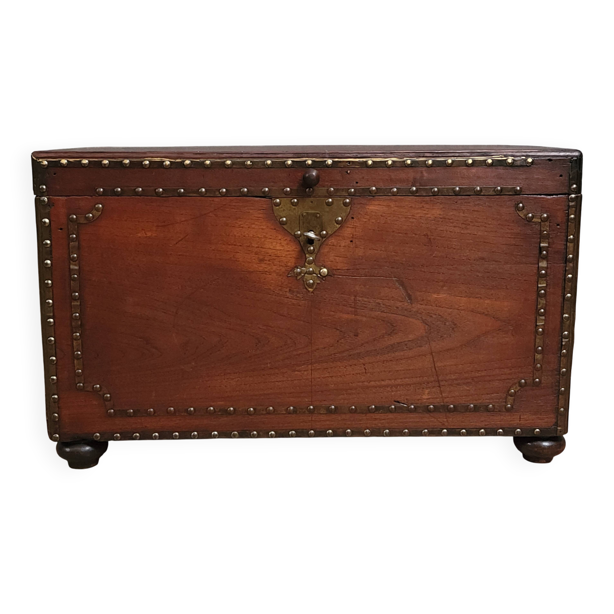 Naval officer's chest in solid mahogany-stained wood