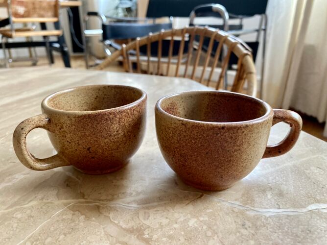 Duo de tasses à café en grès