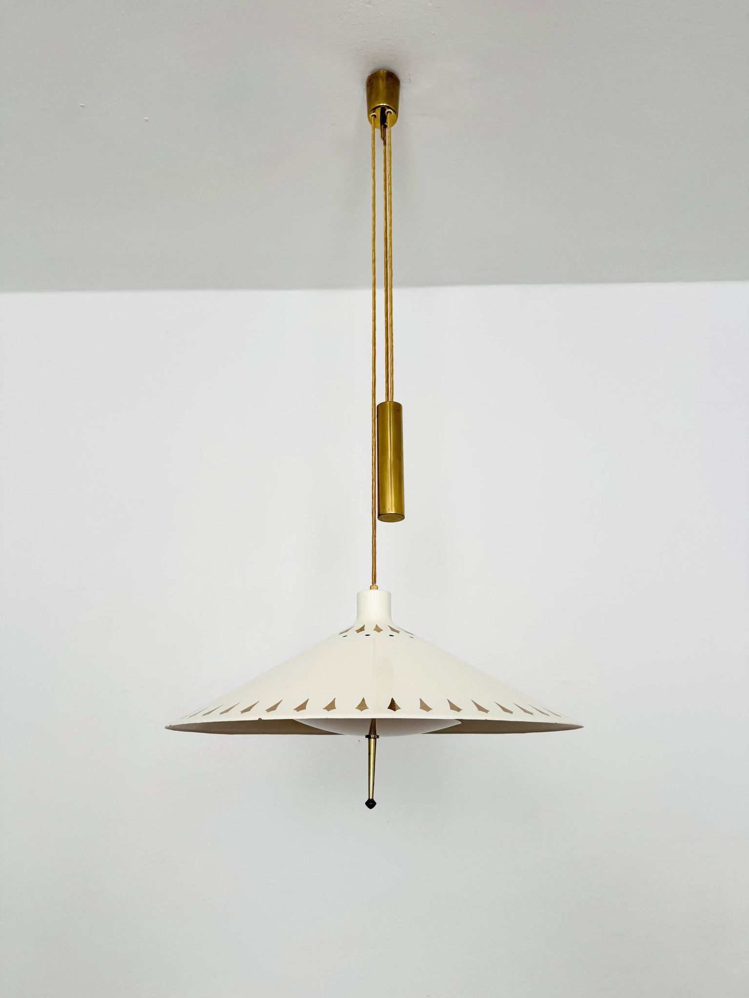 Unique Pendant Lamp with Counterweight by Vereinigte Werkstätten München