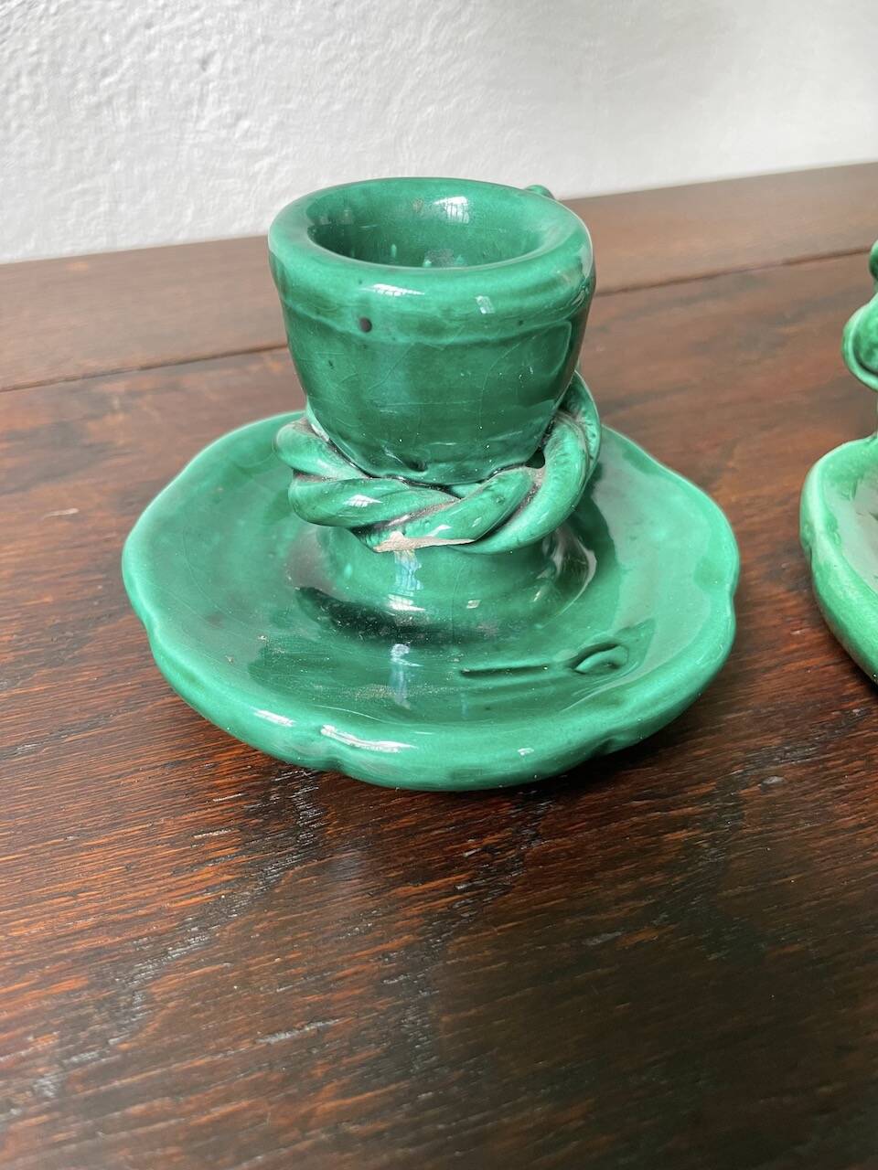 Paire de bougeoirs à main céramique verte