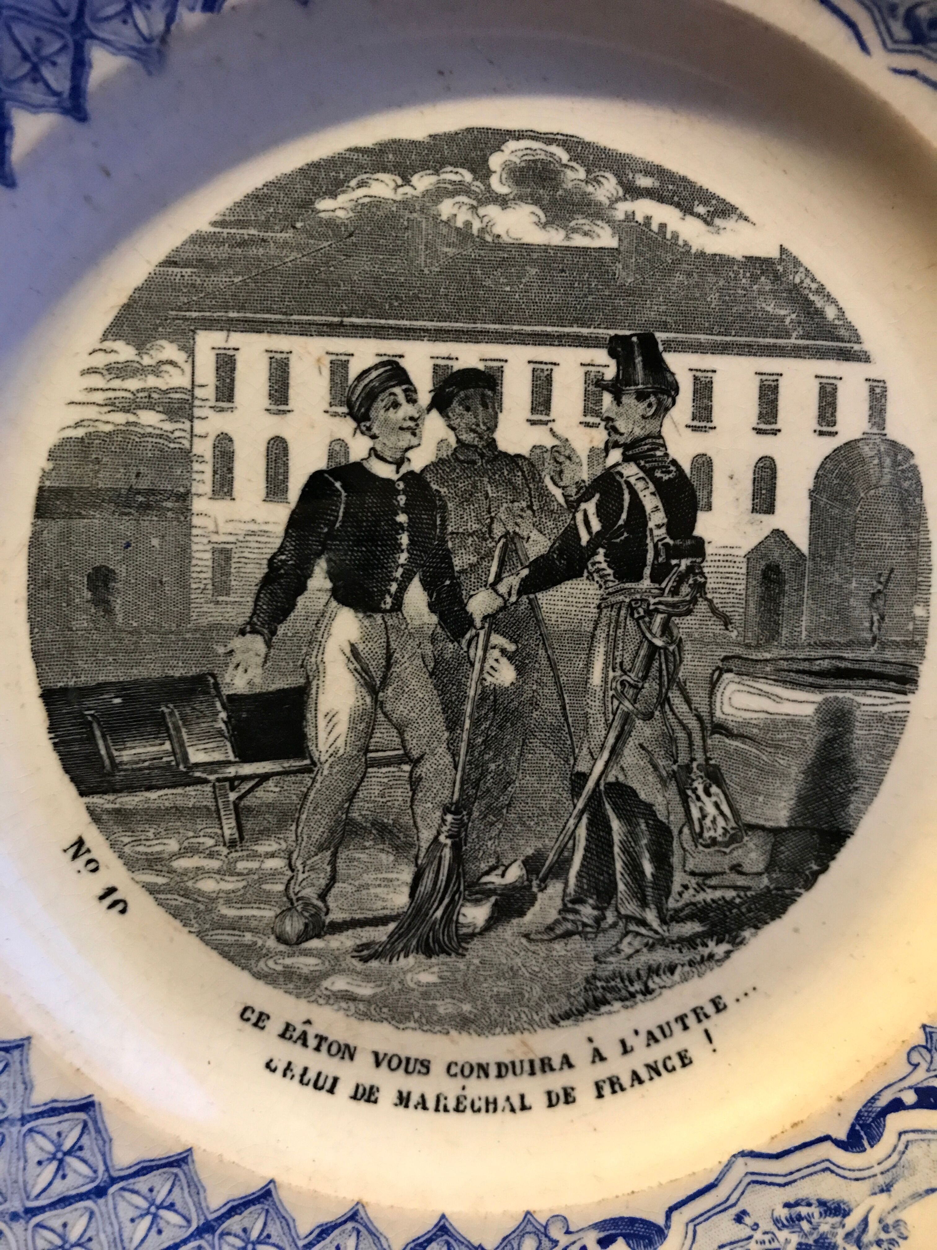 Assiette n10 Creil Montereau XIXe