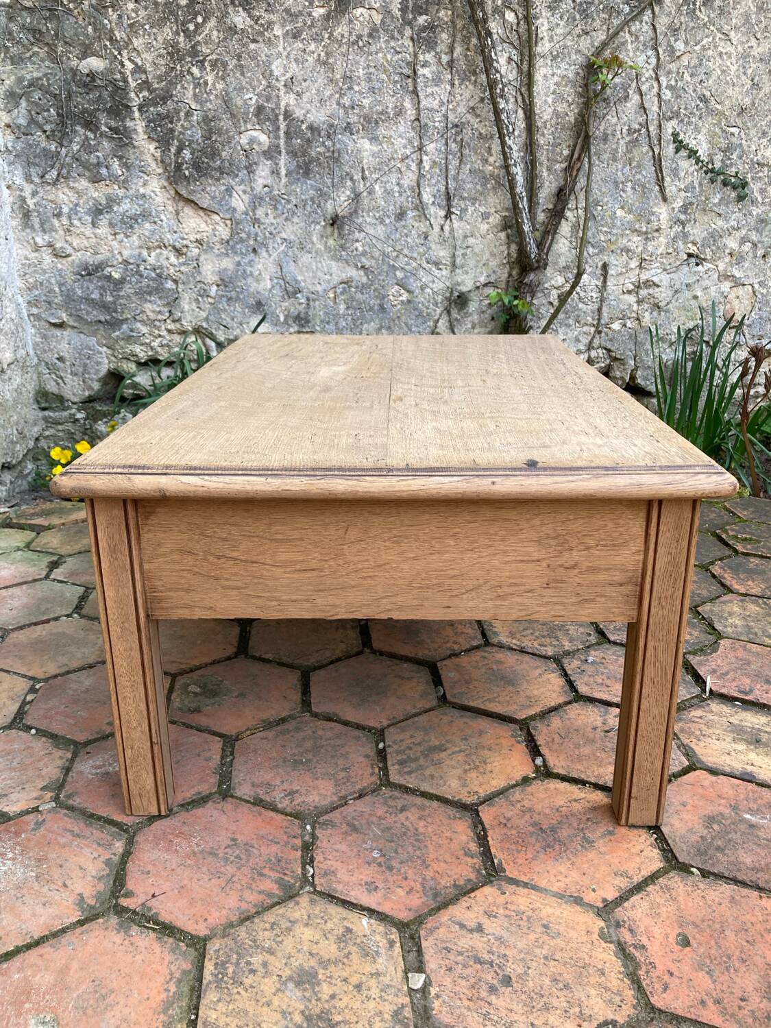 Table basse ancienne en chêne massif
