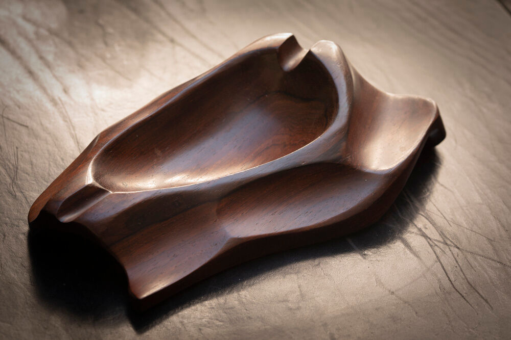 Rosewood pocket vacuum