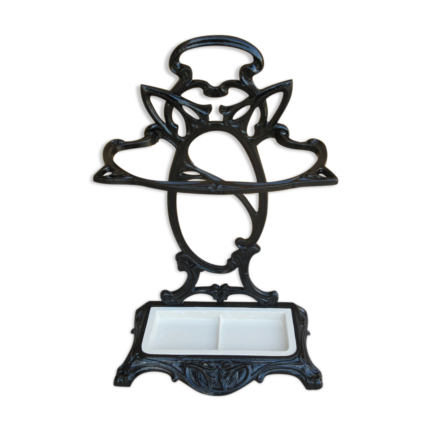 Cast iron umbrella holder